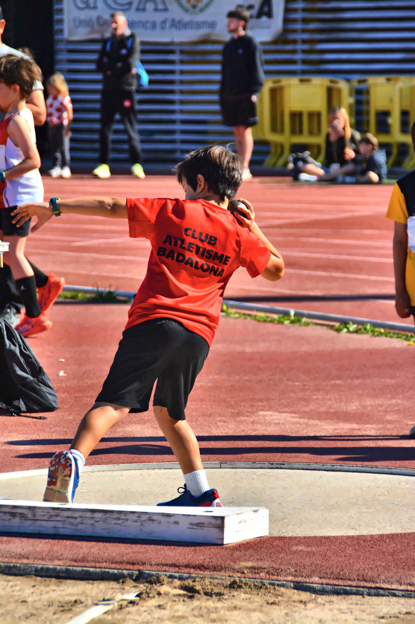 Club Atletisme Badalona - Escola